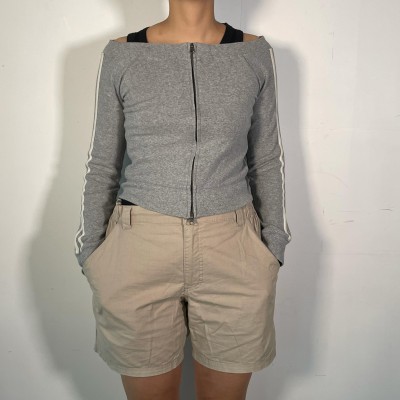 🩶 Gilet gris, impression au dos 🩶 🩶 Gilet gris, impression au dos 🩶