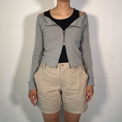 🩶 Gilet gris, impression au dos 🩶 🩶 Gilet gris, impression au dos 🩶
