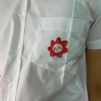 ⚪ Chemise blanche, impression à l'avant ⚪