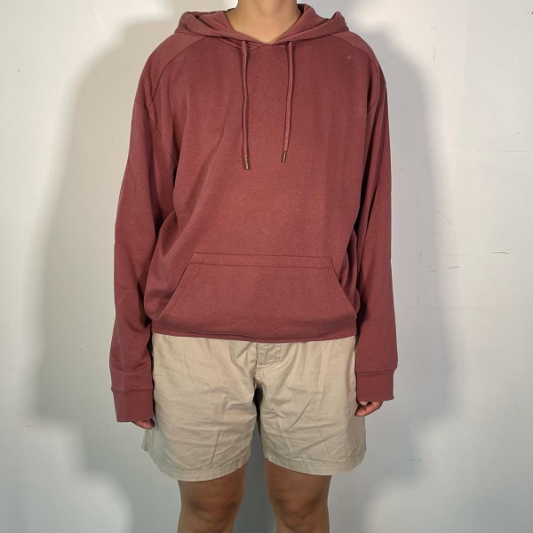 🔴 Pull rouge, impression au dos 🔴